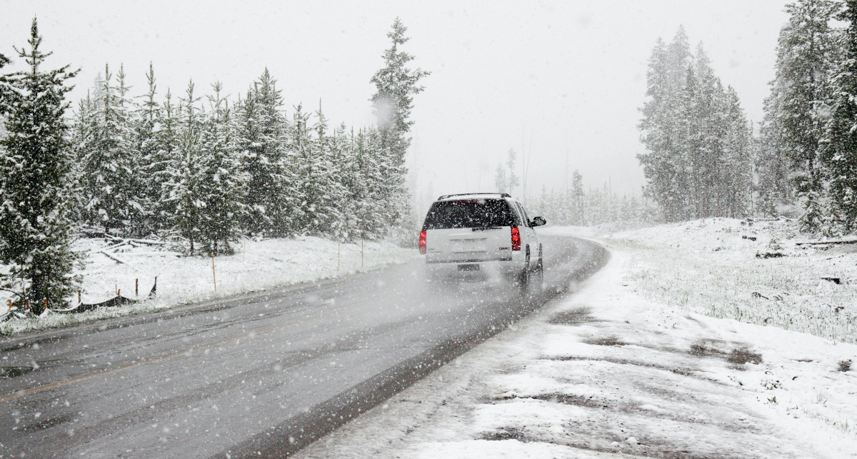 Cum să navighezi in condiții de iarnă: ghidul esențial al șoferului